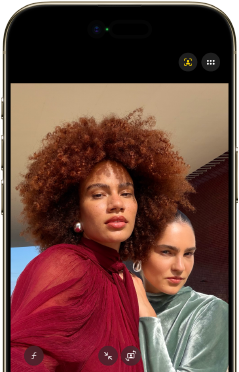 iPhone Air, ภายนอกด้านหน้า, Dynamic Island อยู่ตรงกลางใกล้กับด้านบน, คุณสมบัติจัดให้อยู่ตรงกลางสำหรับภาพถ่ายขณะกำลังใช้งาน