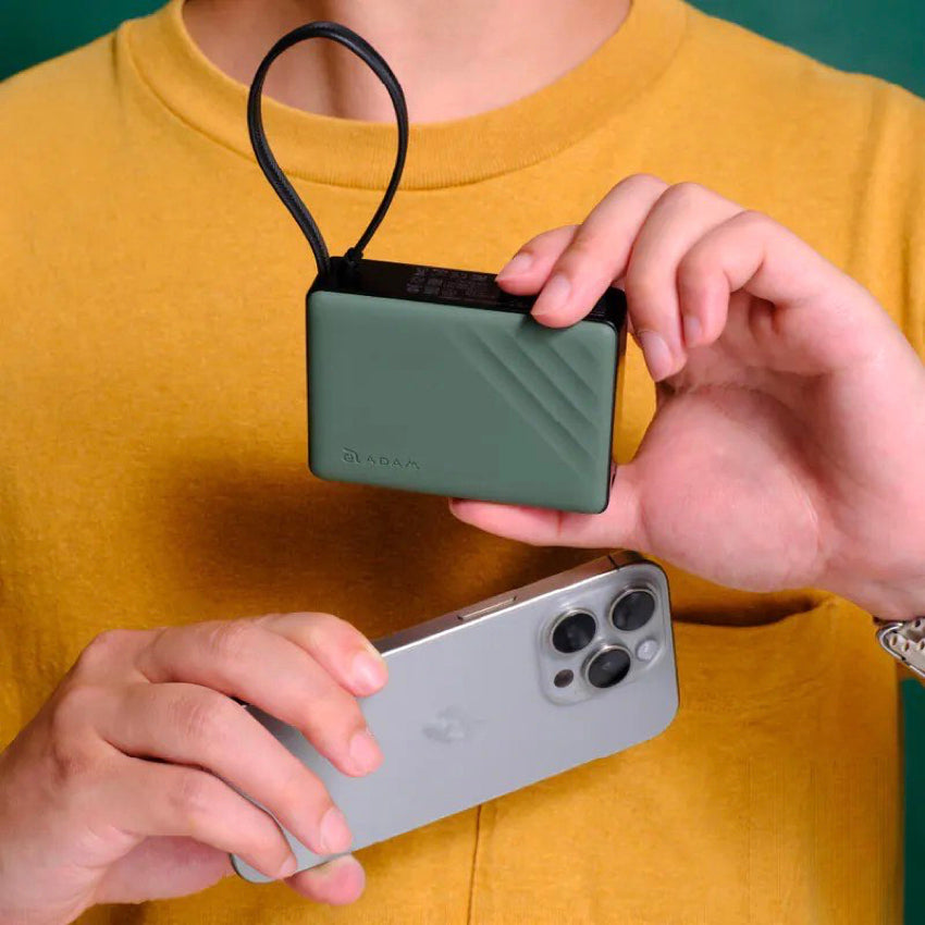 แบตเตอรี่สำรองพกพา Gravity ชาร์จเร็ว 30 วัตต์ ความจุ 10000 mAh สี Green พกพาสะดวก จากแบรนด์ ADAM ELEMENT