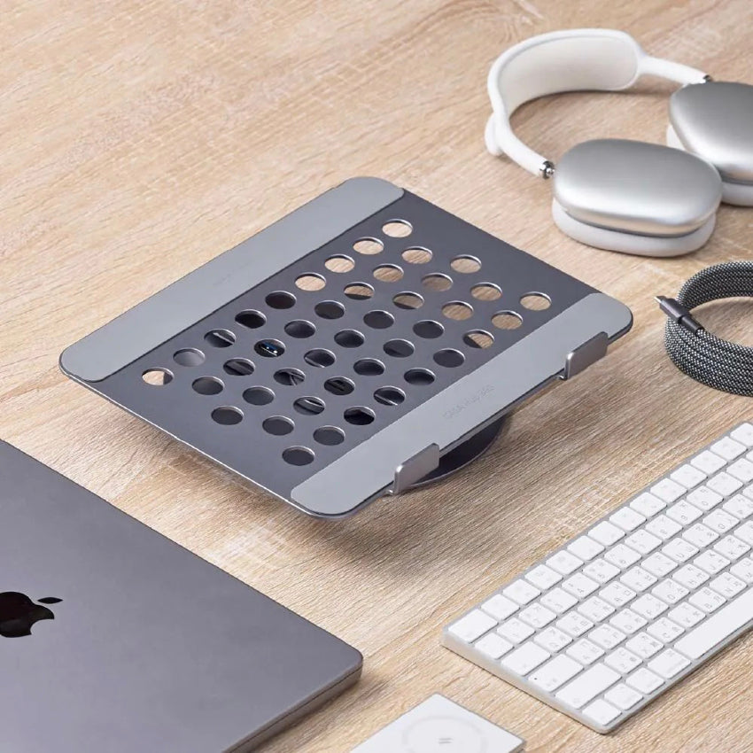 Adam Element CASA HUB 360 USB-C 8-in-1 Aluminum Foldable Stand Hub