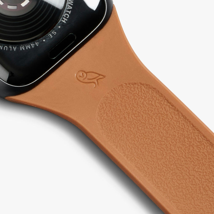 สาย Apple Watch Strap Second Edition สี Terracotta (ขนาดใหญ่) มี Logo ในตัว จากแบรนด์ BELLROY