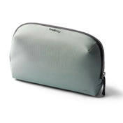 กระเป๋า Desk Caddy สี Eucalyptus จากแบรนด์ BELLROY