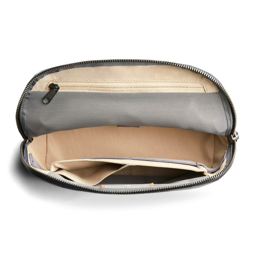 กระเป๋า Bellroy Desk Caddy สี Eucalyptus