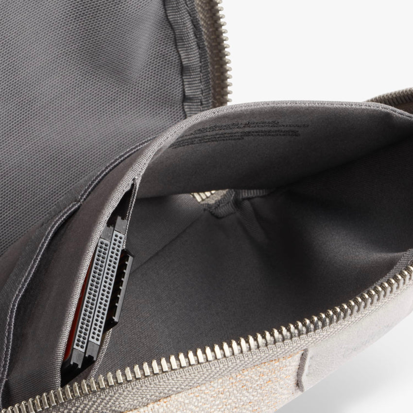 Bellroy Tech Kit Compact - Saltbush