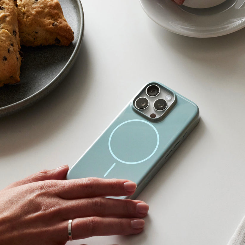 เคสไอโฟน Beats Hard รองรับ MagSafe สำหรับ iPhone 16 Pro - Riptide Blue กันกระแทก แบรนด์ BEATS BY DR.DRE