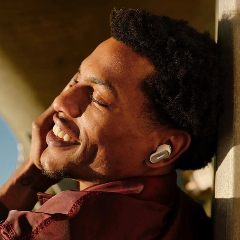 ภาพสินค้า Bose QC Ultra Earbuds สีขาวควัน
