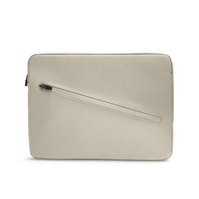 กระเป๋าใส่คอมพิวเตอร์ Decoded สำหรับ MacBook 13 - 14 นิ้ว สี Clay จากแบรนด์ DECOEDE