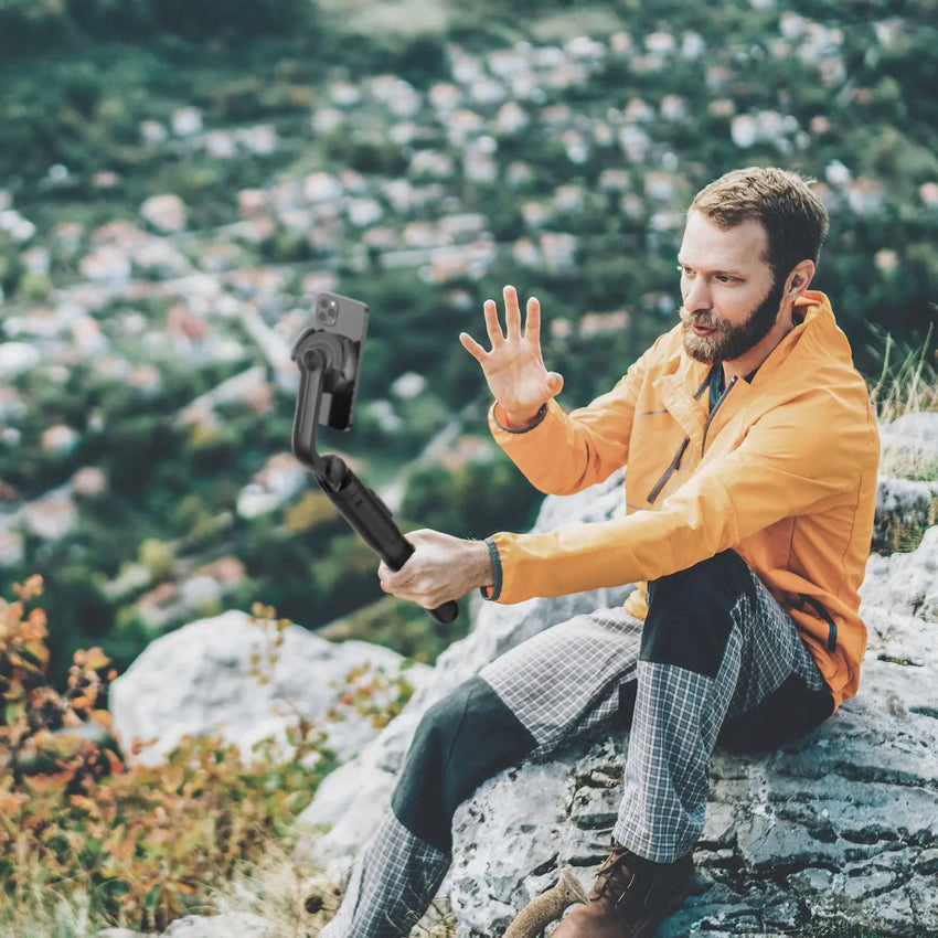 MOMAX 1-Snap Pole Magnetic Selfie Stick (Black)