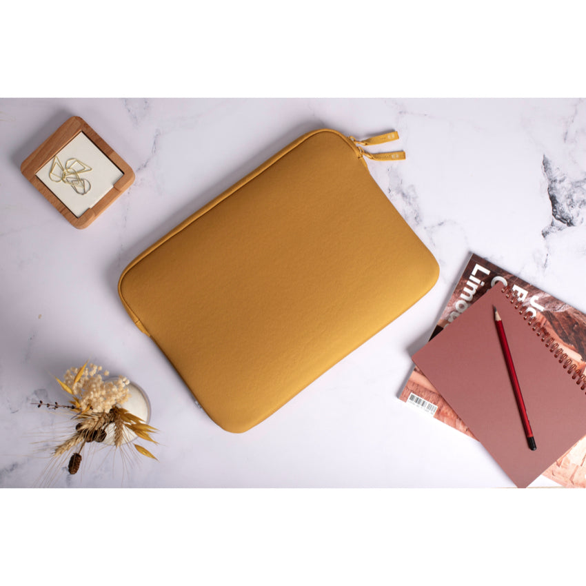 กระเป๋าคอมพิวเตอร์ MacBook Pro/Air 13 นิ้ว Mw Basics 2 Life สี Yellow/White