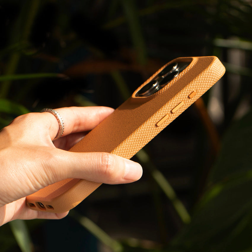Native Union Classic Case for iPhone 16 Pro-Kraft