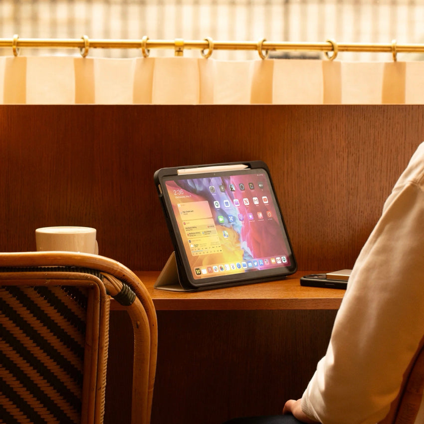 เคสกันกระแทก iPad Air 11 M2/M3 Native Union รุ่น Active สีดำ