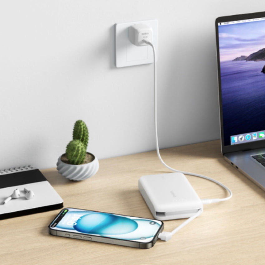 แบตเตอรี่สำรอง Belkin BOOST CHARGE ความจุ 10000mAh พร้อมสาย USB-C - White