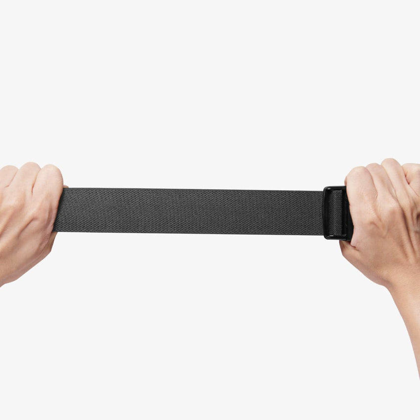 กระเป๋าแบบคาดเอว SPIGEN Aqua Shield (A620) กันน้ำได้ สีดำ