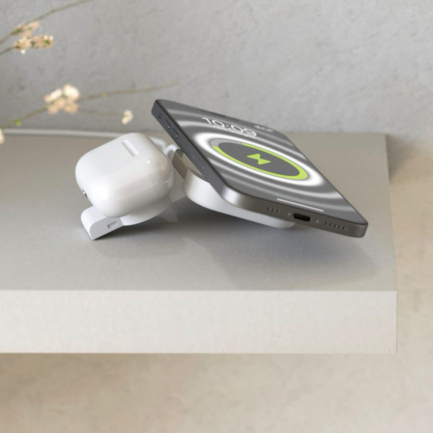 Zens 2-in-1 MagSafe + Watch Travel Charger white