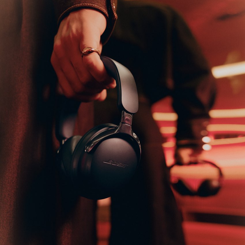 หูฟังไร้สายแบบครอบหู Quietcomfort Ultra รุ่นที่ 2 สี Black