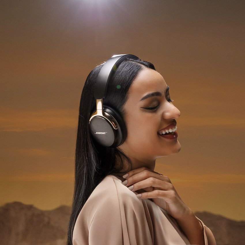 หูฟังไร้สายแบบครอบหู Quietcomfort Ultra รุ่นที่ 2 สี Desert Gold