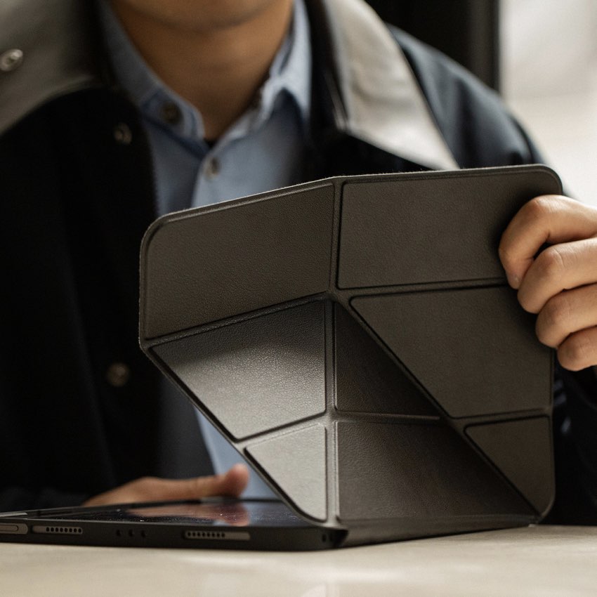 เคสกันกระแทก Native Union Active Case iPad 10.9 สี Black