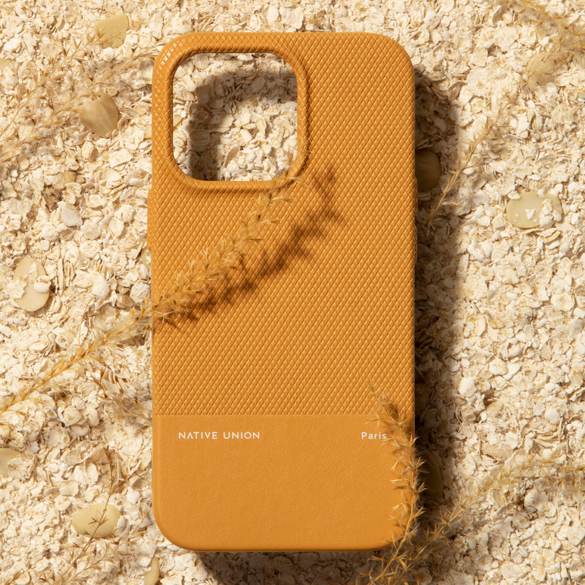 เคส Nativeunion Re-Classic สำหรับ iPhone 14 Pro Max สี Kraft